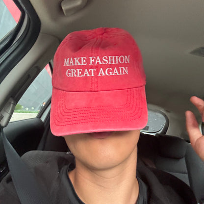 MAKE FASHION GREAT AGAIN ROJO