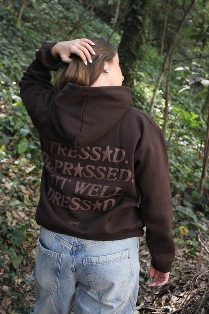WELL DRESSED HOODIE CAFÉ