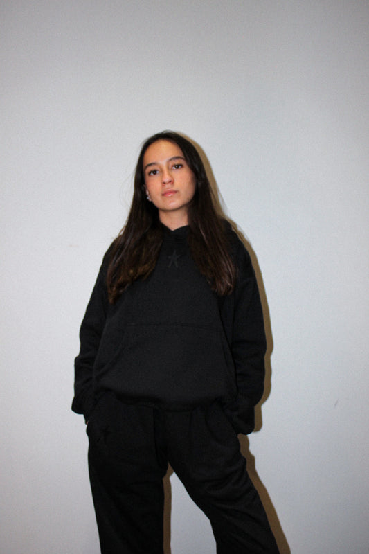 WELL DRESSED HOODIE NEGRO